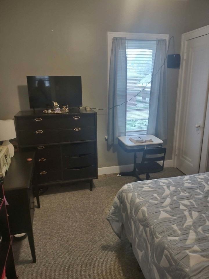 827 Porter St - Photo 5 of 7