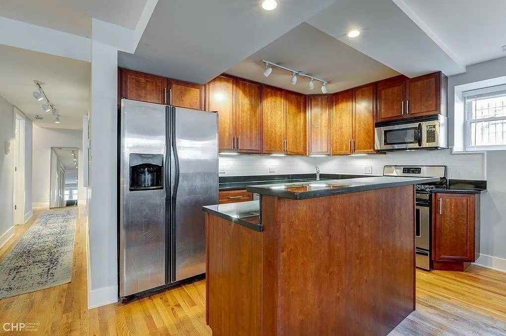 3424 N Racine Ave #G - Photo 4 of 20