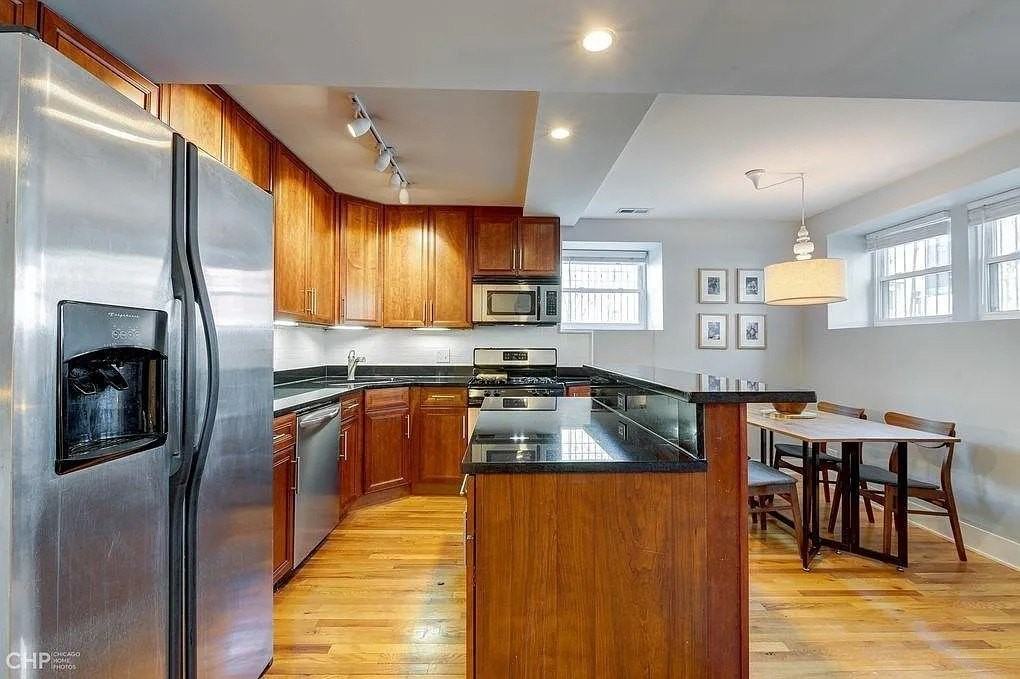 3424 N Racine Ave #G - Photo 5 of 20