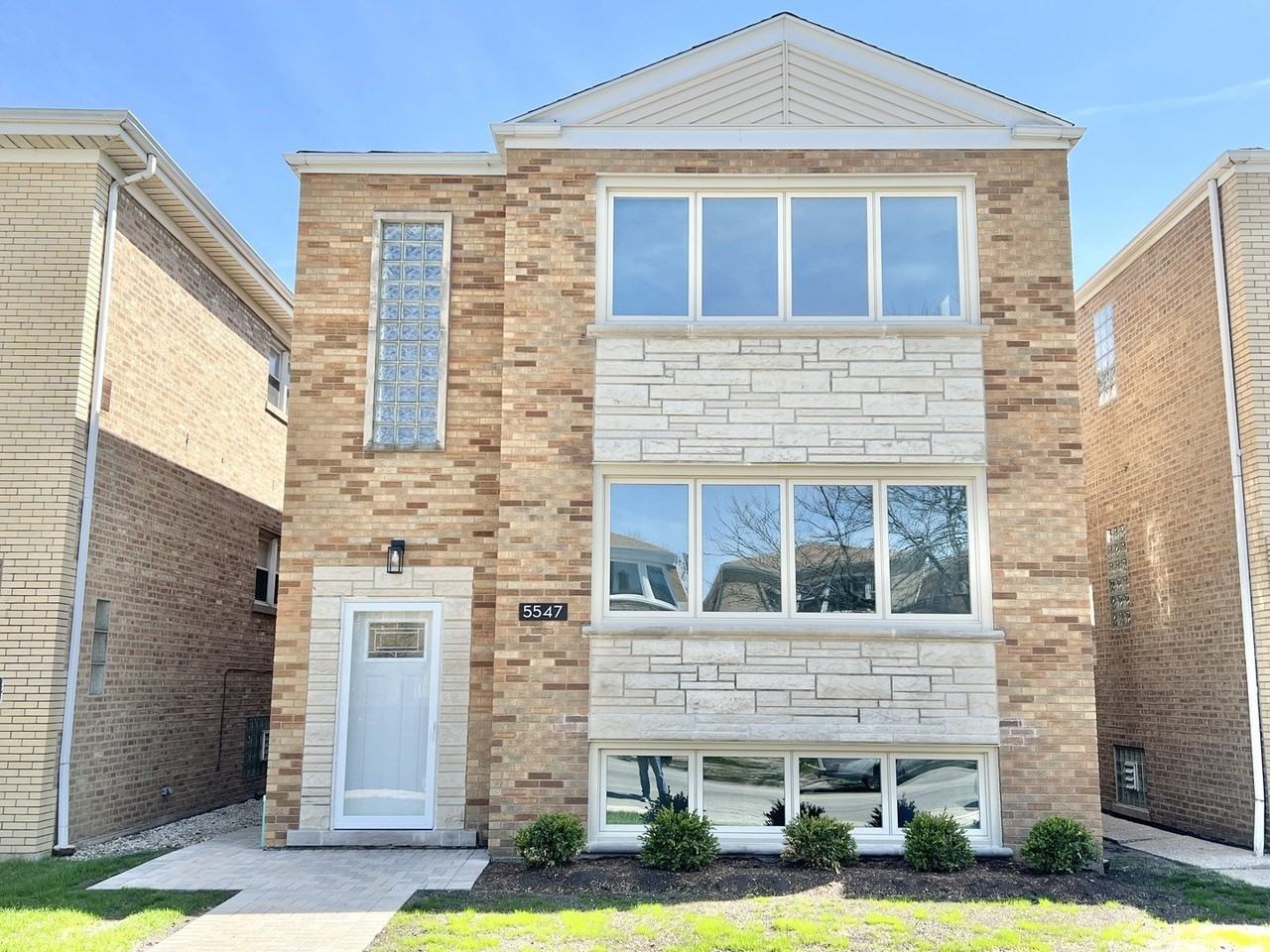 5547 N Central Ave #1