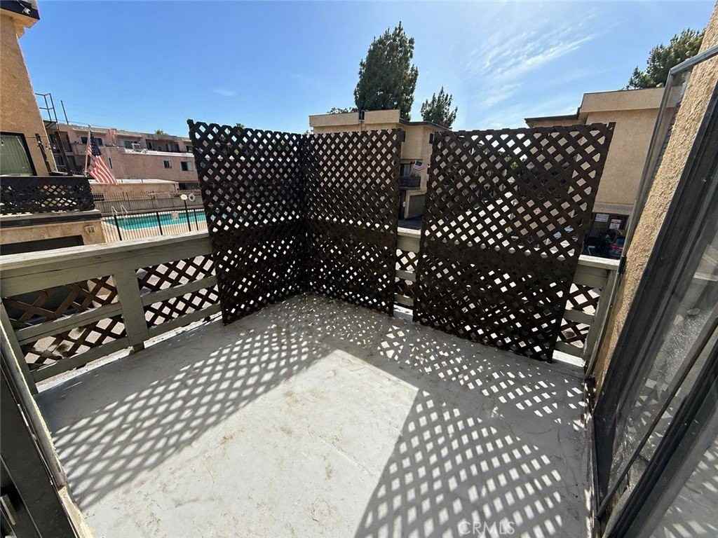 9131 Burnet Ave #10 - Photo 7 of 50