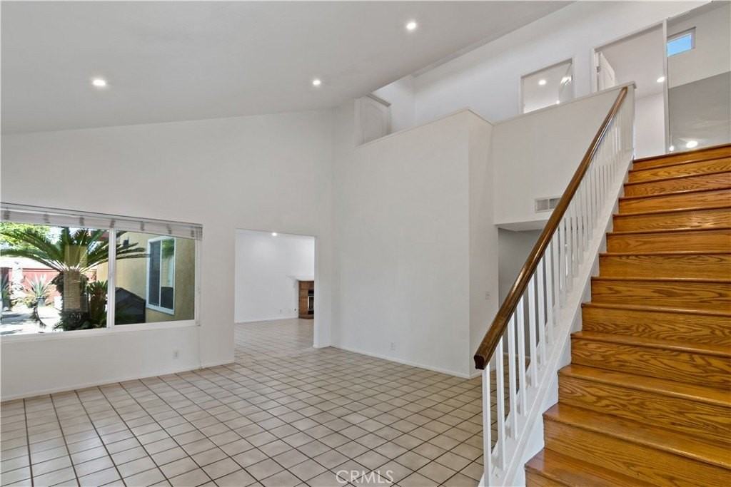 2858 Laureltree Dr - Photo 3 of 50