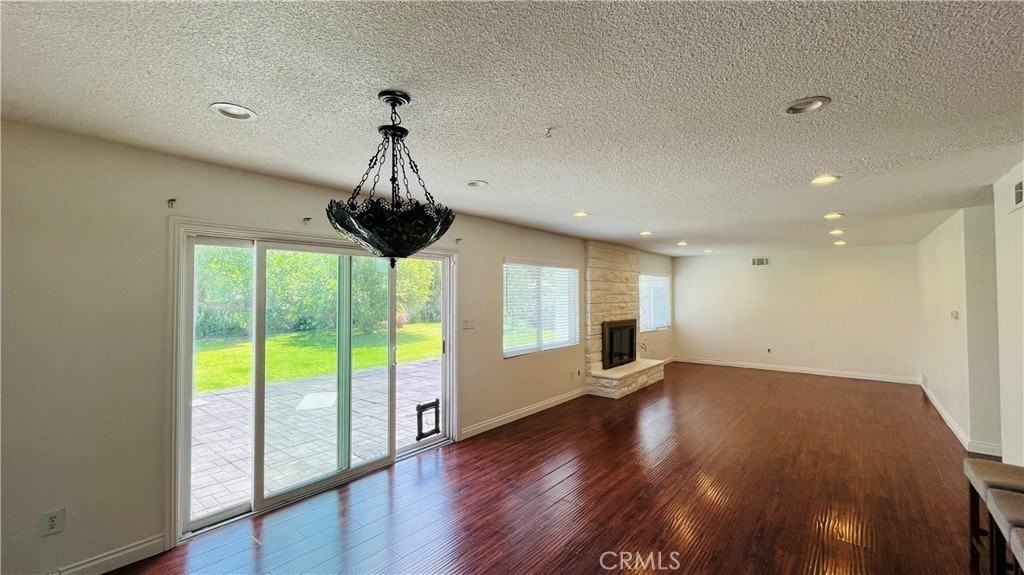 1922 S Kathy Ln - Photo 6 of 23