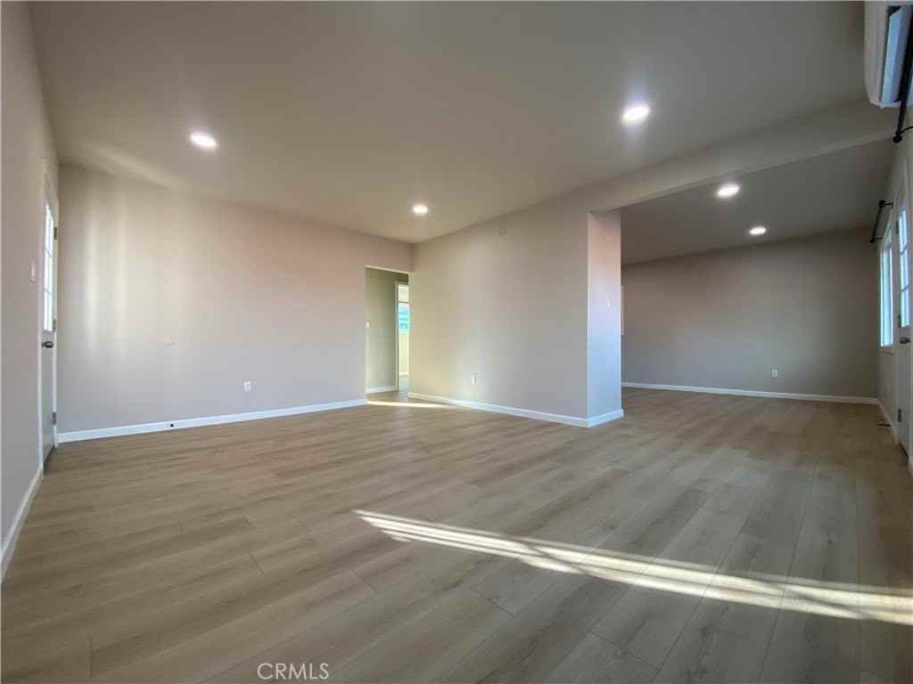 1556 S White Ave - Photo 4 of 16