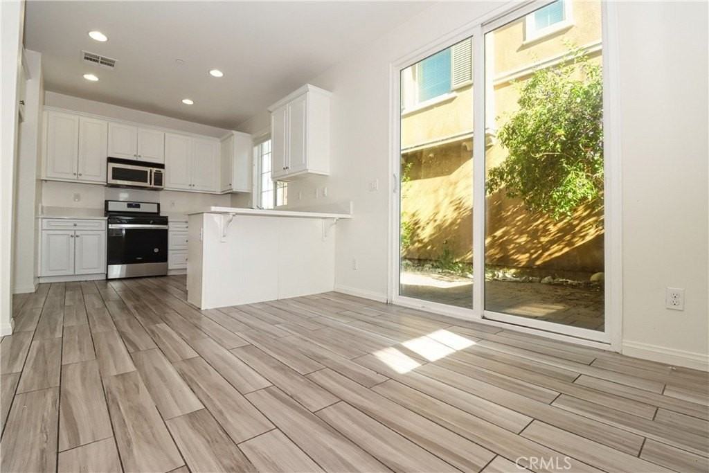 8630 Cava Dr - Photo 3 of 22