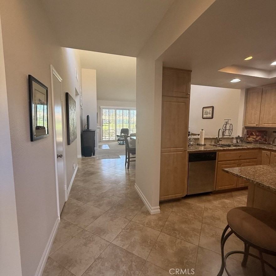 38921 Wisteria Dr - Photo 2 of 30