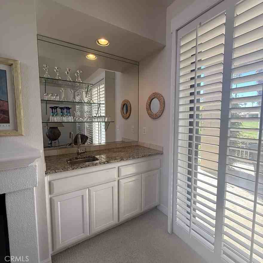 38921 Wisteria Dr - Photo 6 of 30