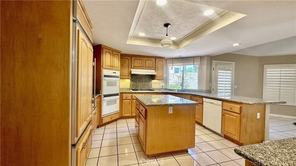 3914 Jameson Pl - Photo 5 of 17