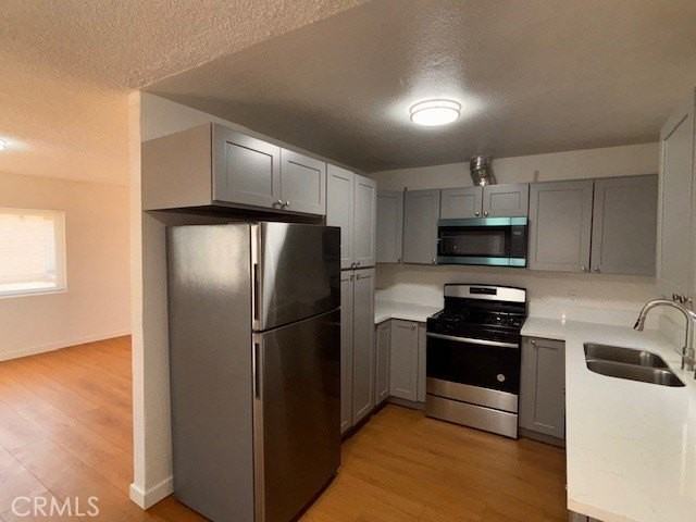 2524 Diamond St #A - Photo 6 of 16