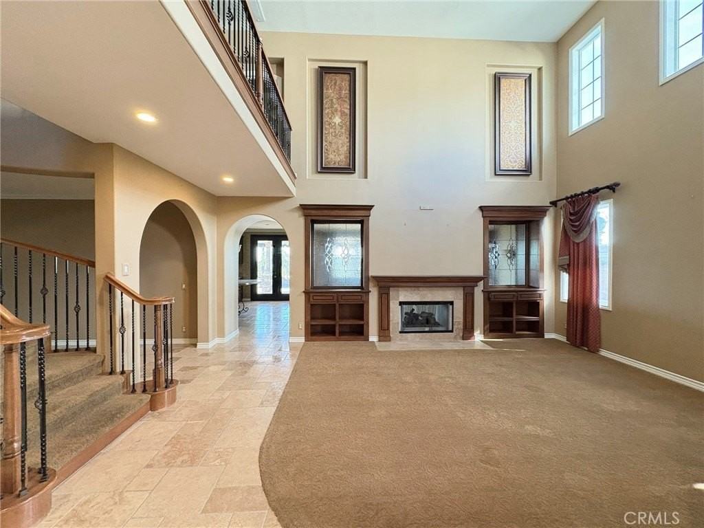 3787 Bidwell Dr - Photo 4 of 48