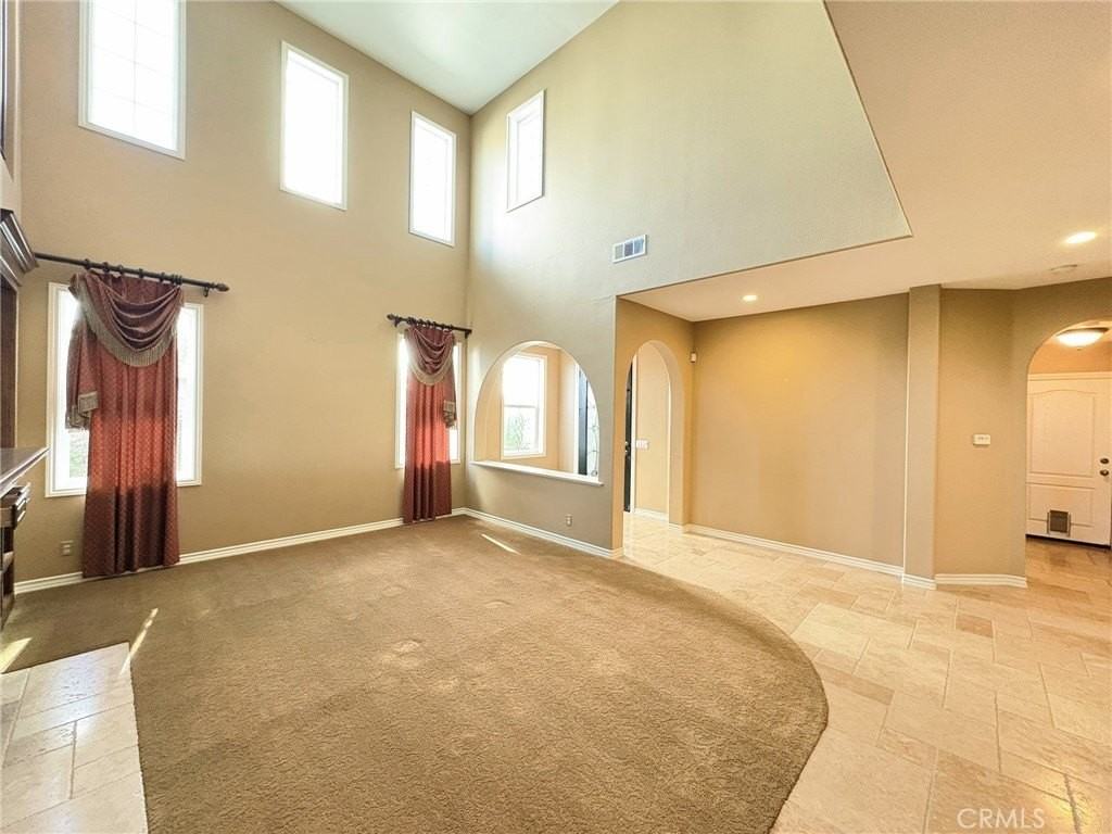 3787 Bidwell Dr - Photo 7 of 48