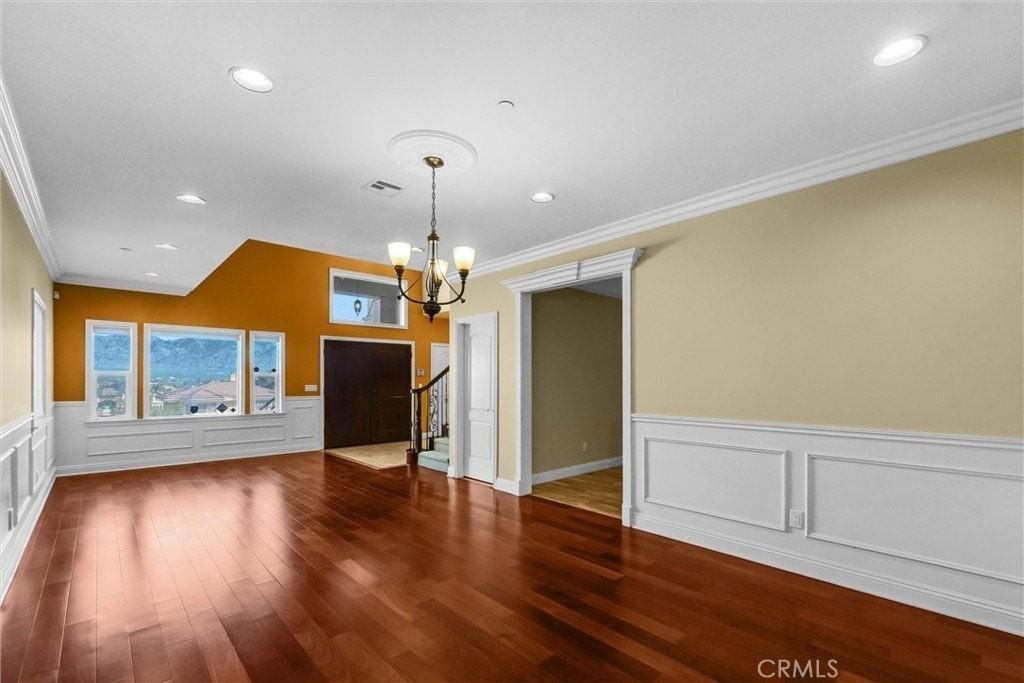 810 Mooney Dr - Photo 2 of 18