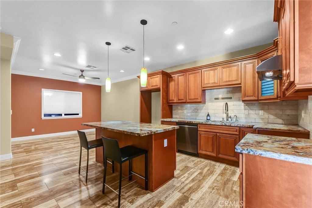 810 Mooney Dr - Photo 4 of 18