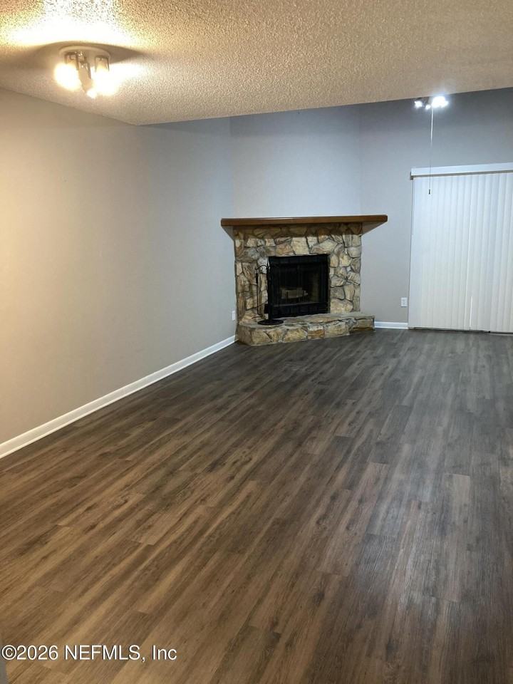8618 Colony Pine Cir W - Photo 2 of 9