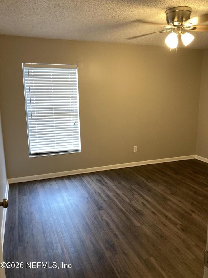 8618 Colony Pine Cir W - Photo 5 of 9