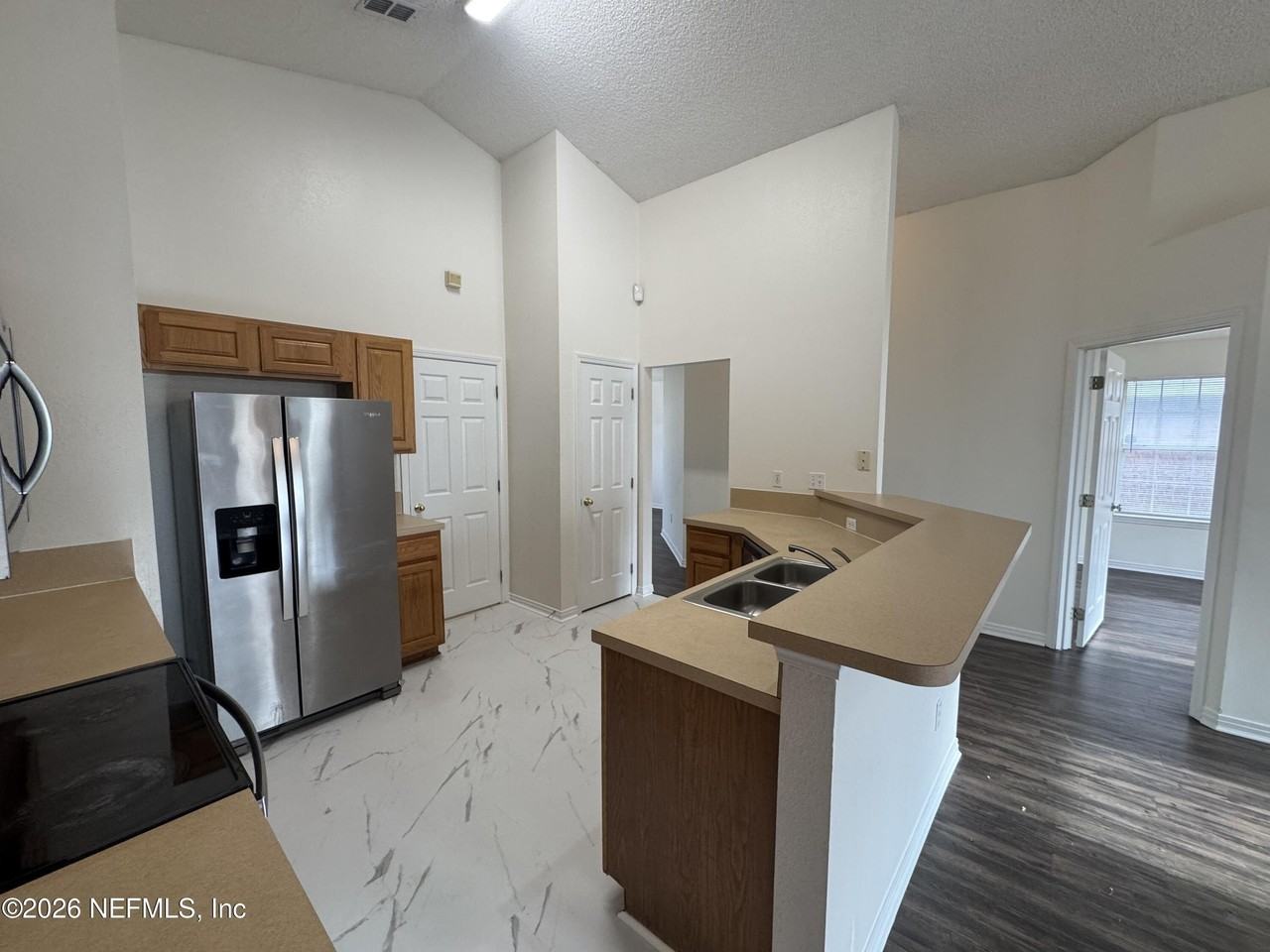 7557 Cliff Cottage Dr - Photo 7 of 20