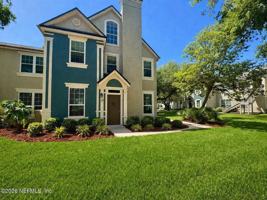 featured image of 13703 Richmond Park Dr N #3204