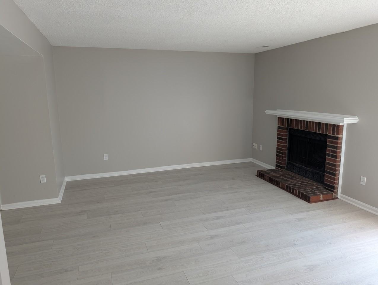 Darnell Dr #1939 (L.D) - Photo 7 of 25