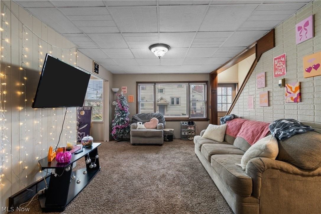 2406 S Union Ave - Photo 4 of 13