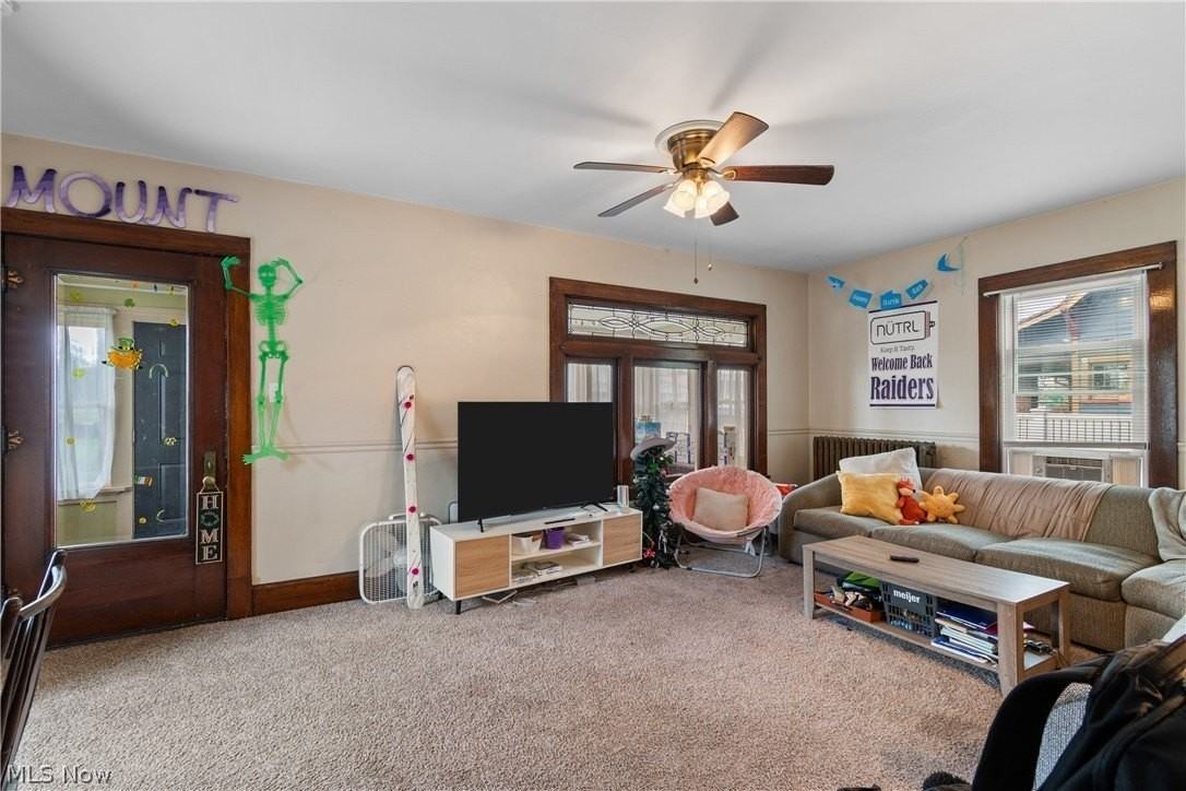 2372 S Union Ave - Photo 4 of 12