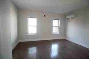 305 Perry St - Photo 1 of 1