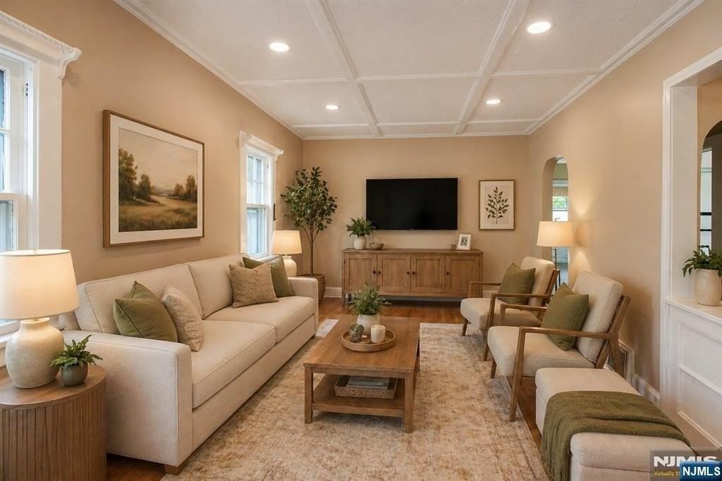 5-23 Canger Pl - Photo 4 of 11