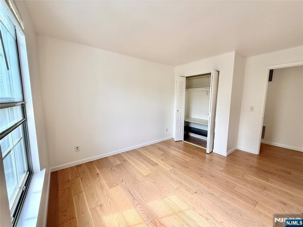 901 Tuliptree Ct - Photo 7 of 12