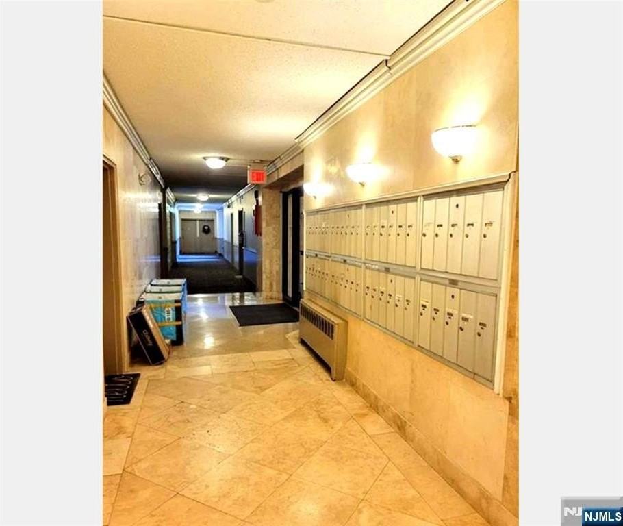 2339 Hudson Ter Apt E9 - Photo 3 of 11