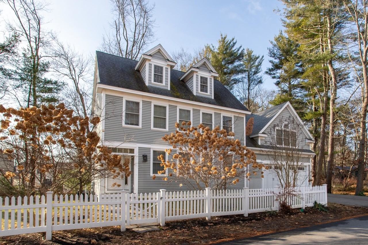 156 N Shore Rd - Photo 2 of 31