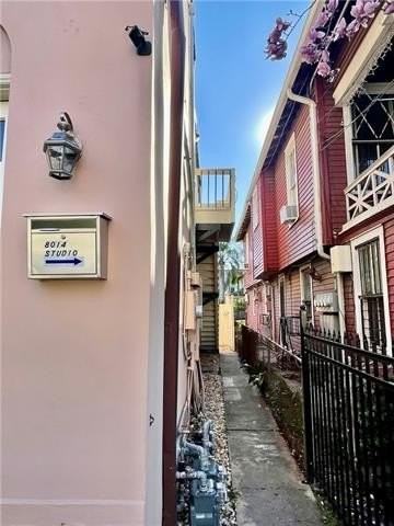 8014 Burthe St #B - Photo 3 of 22