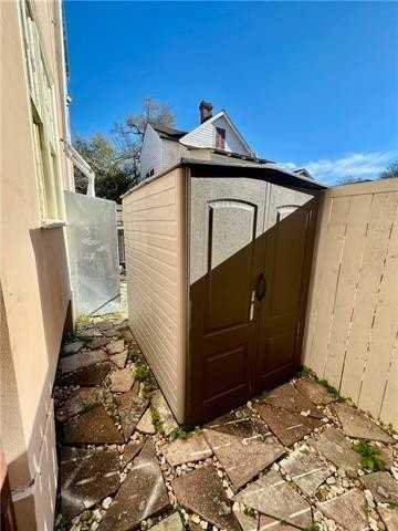 8014 Burthe St #B - Photo 4 of 22
