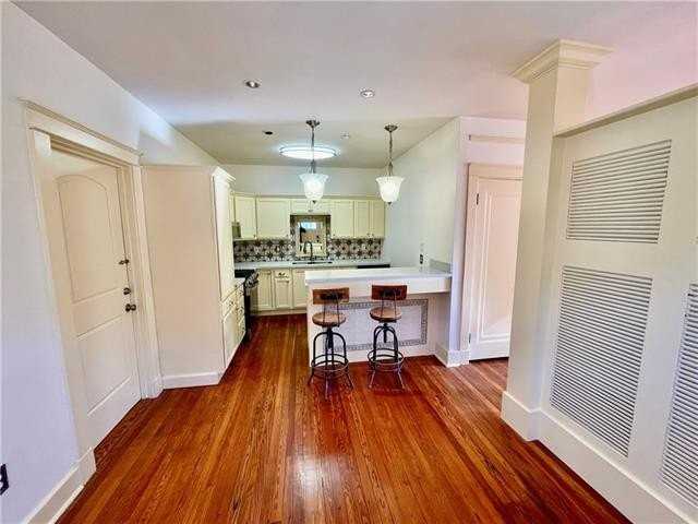 8014 Burthe St #B - Photo 7 of 22