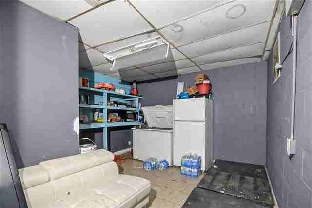 2112 Pratt St - Photo 5 of 7