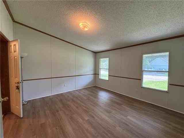 70266 7th St - Photo 7 of 12