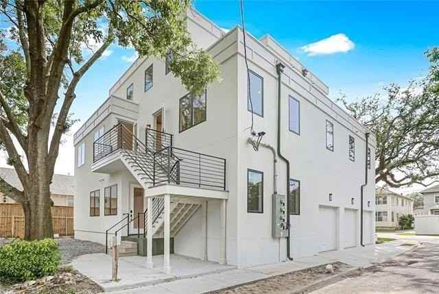 2435 State St - Photo 4 of 33