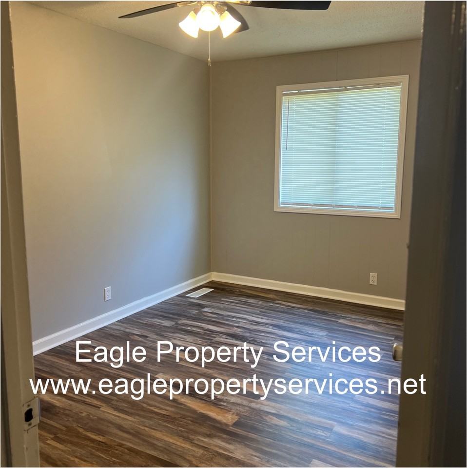 The Raintree Apartments - Photo 4 of 7