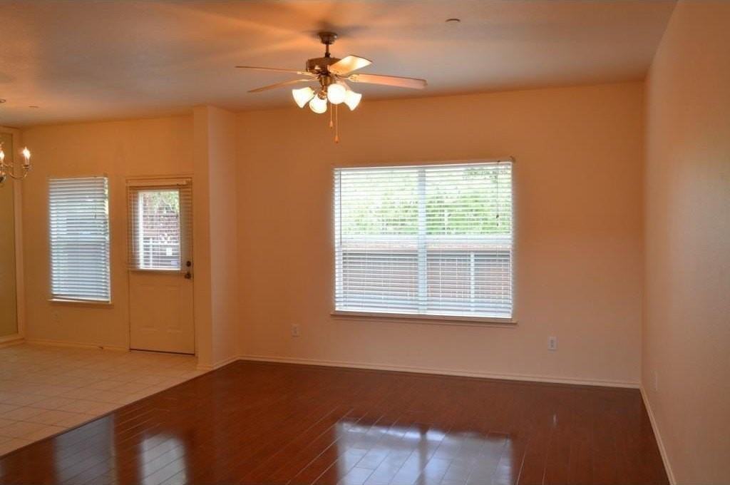 8605 Brunswick Dr - Photo 2 of 18