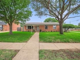 700 Kindred Ln - Photo 1 of 1