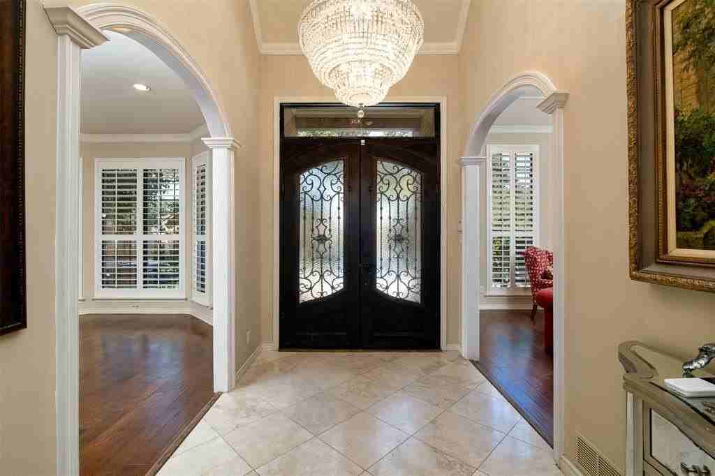 5920 Encore Dr - Photo 4 of 34
