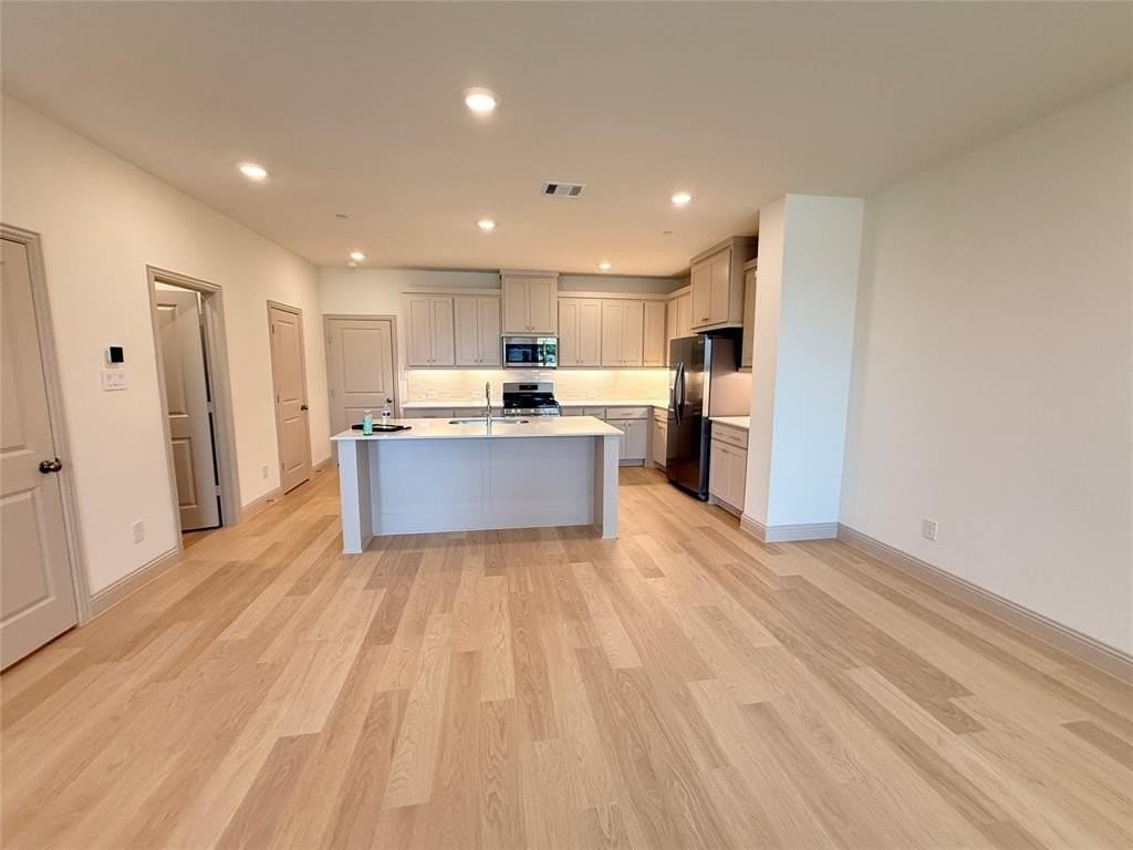 1006 Stockton Dr - Photo 6 of 20