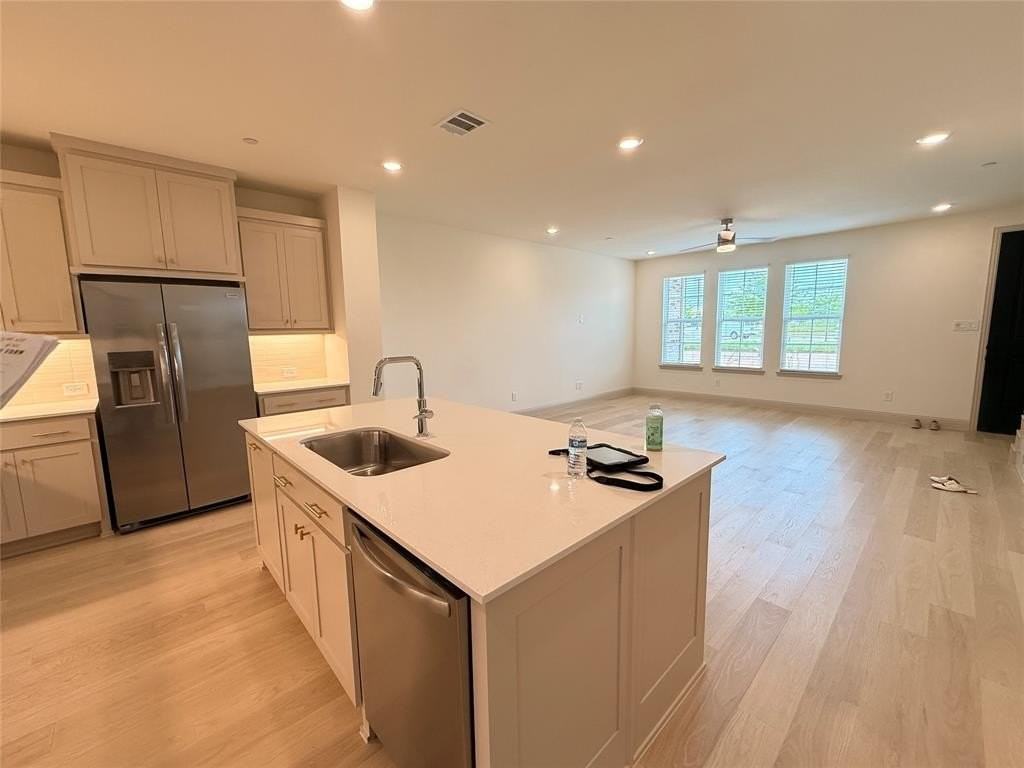 1006 Stockton Dr - Photo 7 of 20