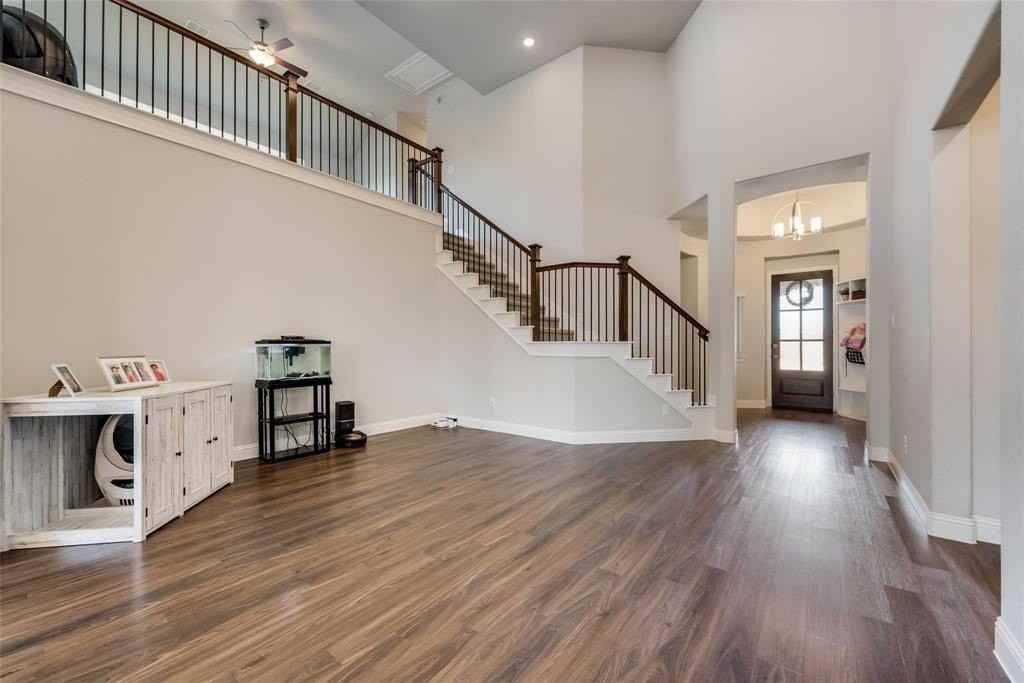 1228 Carinna Dr - Photo 4 of 28