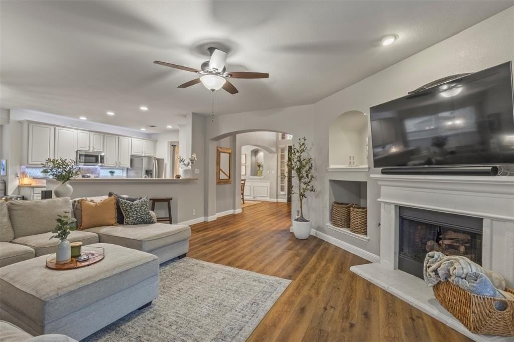 7005 Stone Canyon Ct - Photo 3 of 34