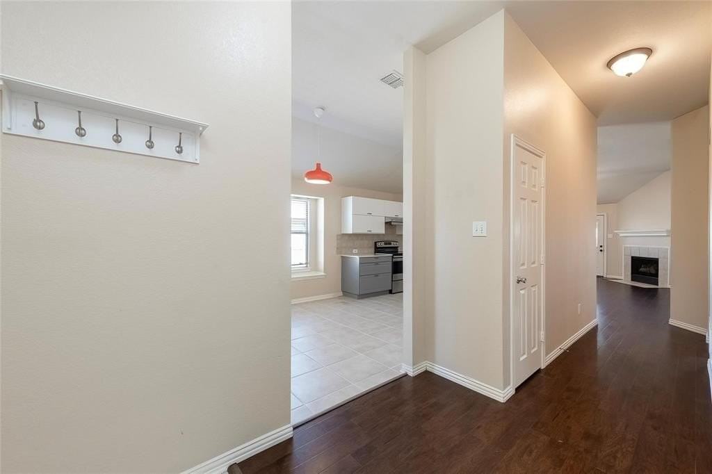 2716 Dawn Spring Dr - Photo 6 of 23