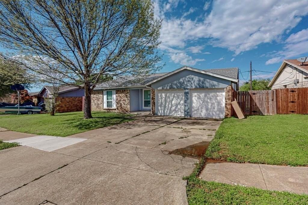 6401 Melinda Ct - Photo 3 of 28