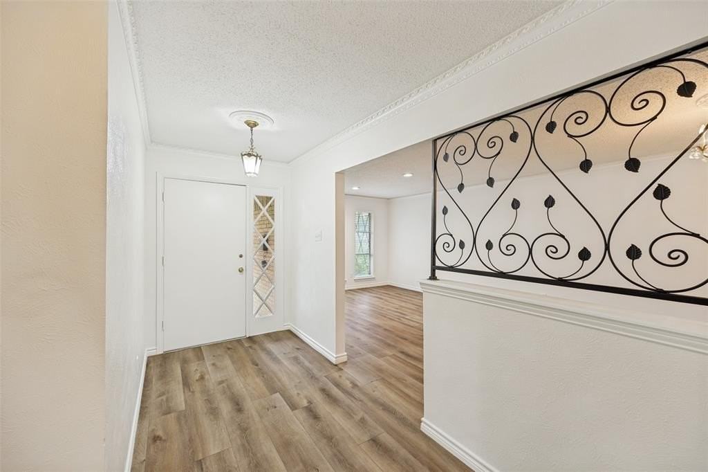 2603 Forest Grove Dr - Photo 2 of 23