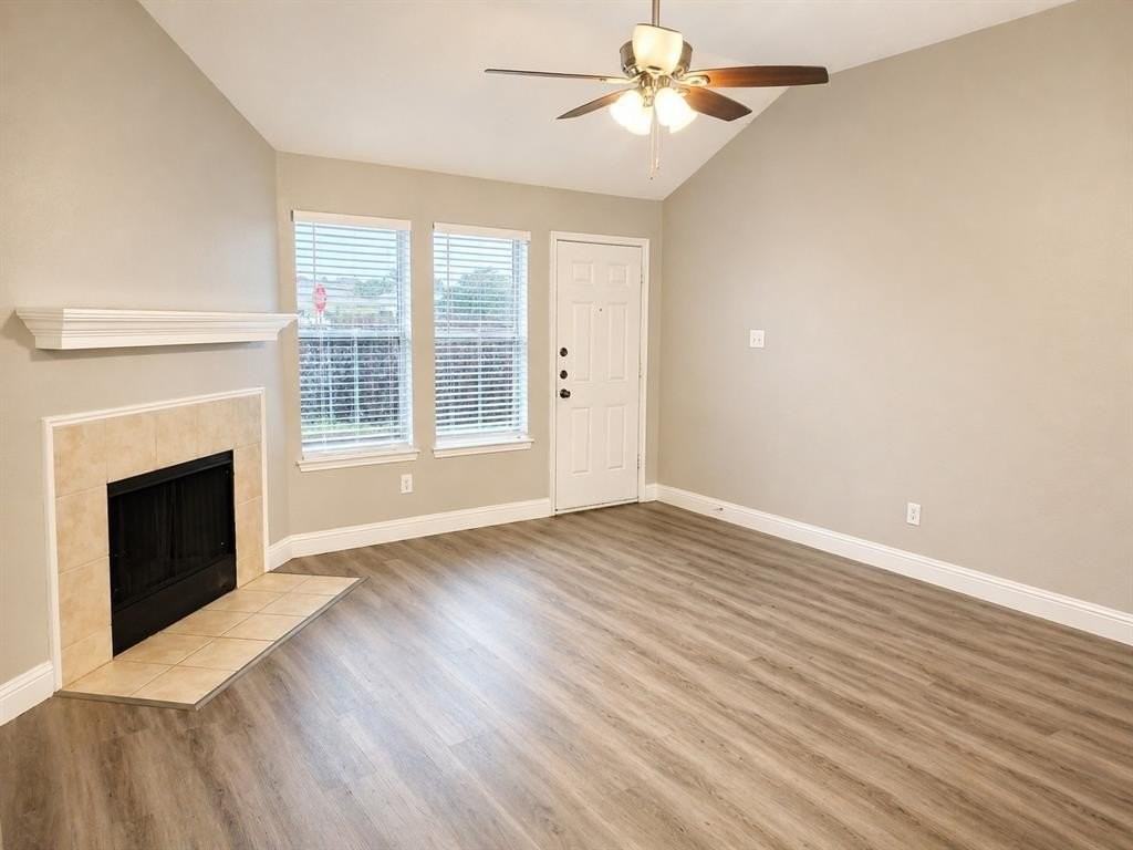 2101 Wildwood Dr - Photo 4 of 10