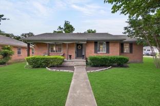 105 S Weatherred Dr - Photo 1 of 1