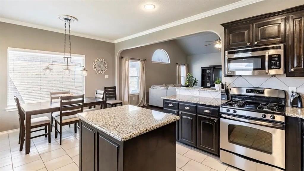 1201 Central Village Dr - Photo 5 of 28