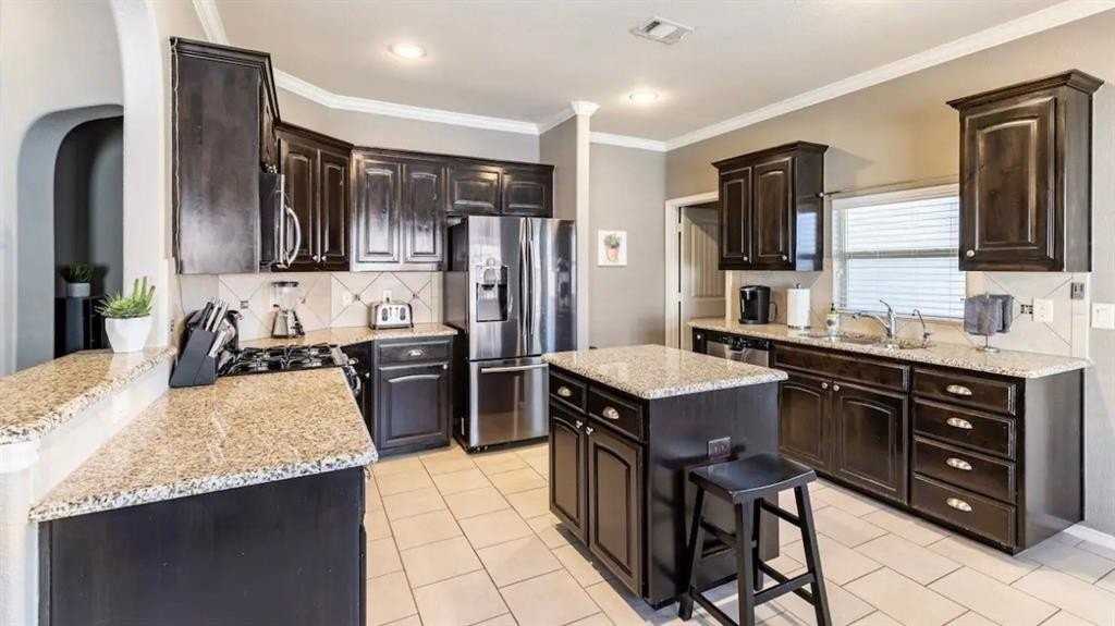 1201 Central Village Dr - Photo 6 of 28